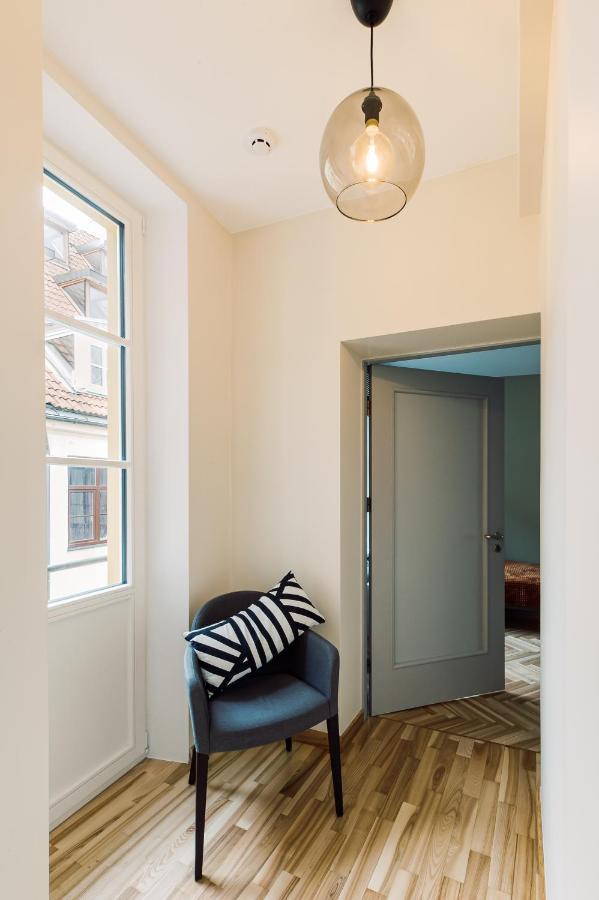 Elvis Apartment/11 Beds/6 Bedrooms/riga Old Town Apartment