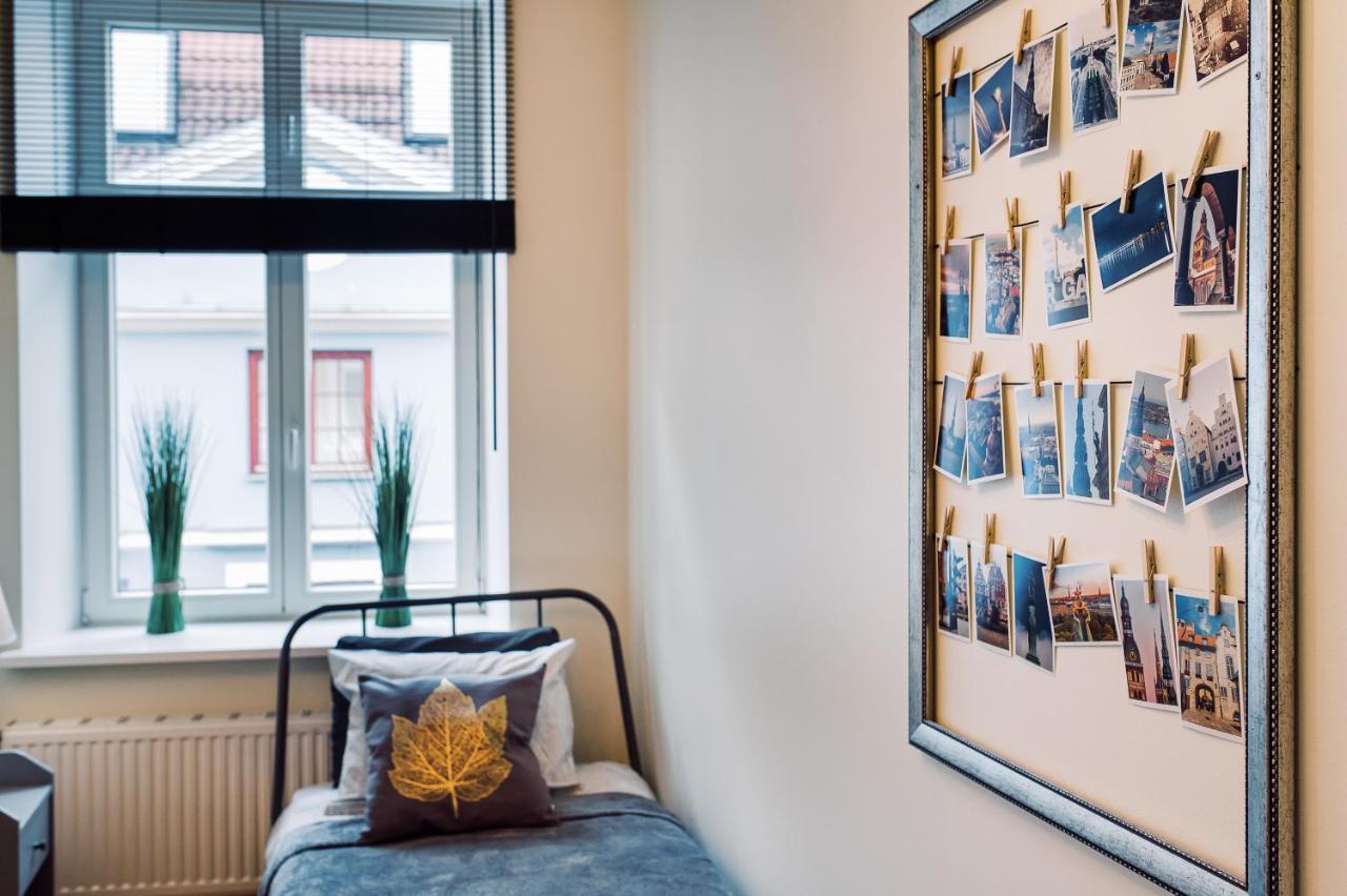 Apartment Elvis Apartment/11 Beds/6 Bedrooms/riga Old Town Riga