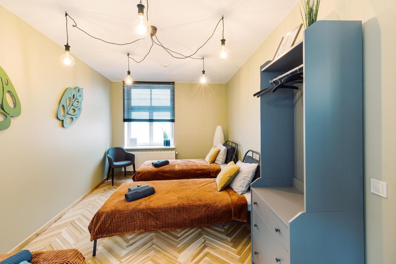 Elvis Apartment/11 Beds/6 Bedrooms/riga Old Town Apartment