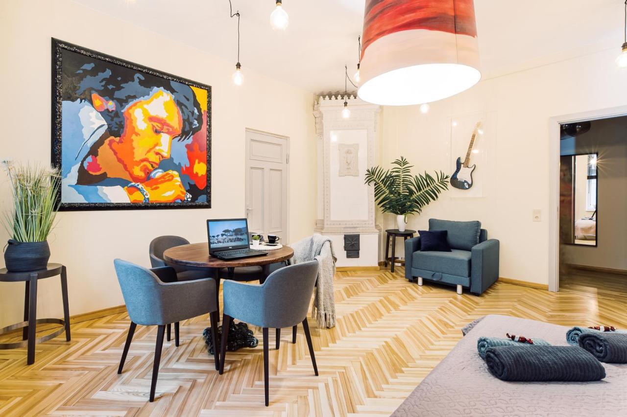 Apartamento Elvis Apartment/11 Beds/6 Bedrooms/riga Old Town